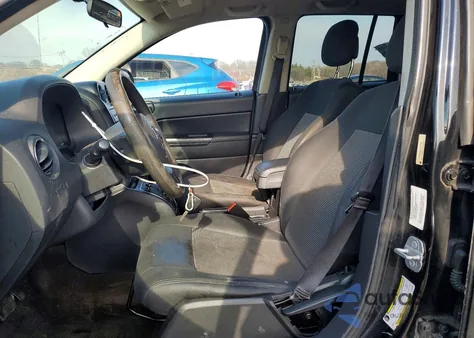 2014 Jeep Compass Sport z USA, uszkodzony, nr VIN 1C4NJCBA3ED772406